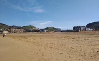 Playa La Arena Bizkaia / Area hondartza Bizkaia