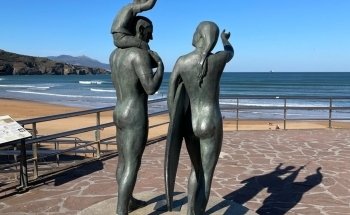 Playa La Arena Bizkaia / Area hondartza Bizkaia