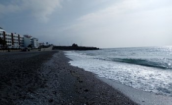 Playa El Chucho Nerja