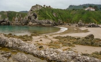 Playa De Amió