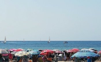 Playa de Los Naufragos