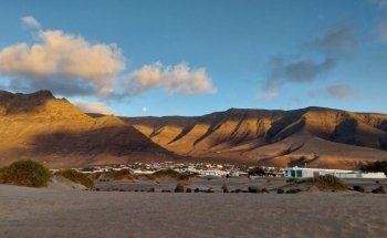 Famara