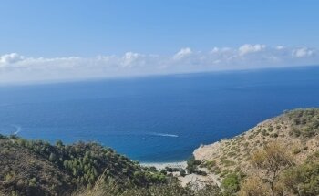 Playa Nudista de Cantarriján