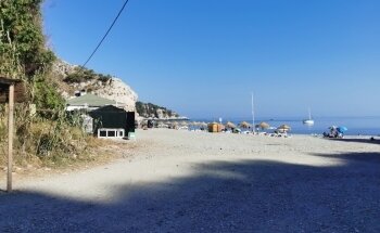 Playa Nudista de Cantarriján